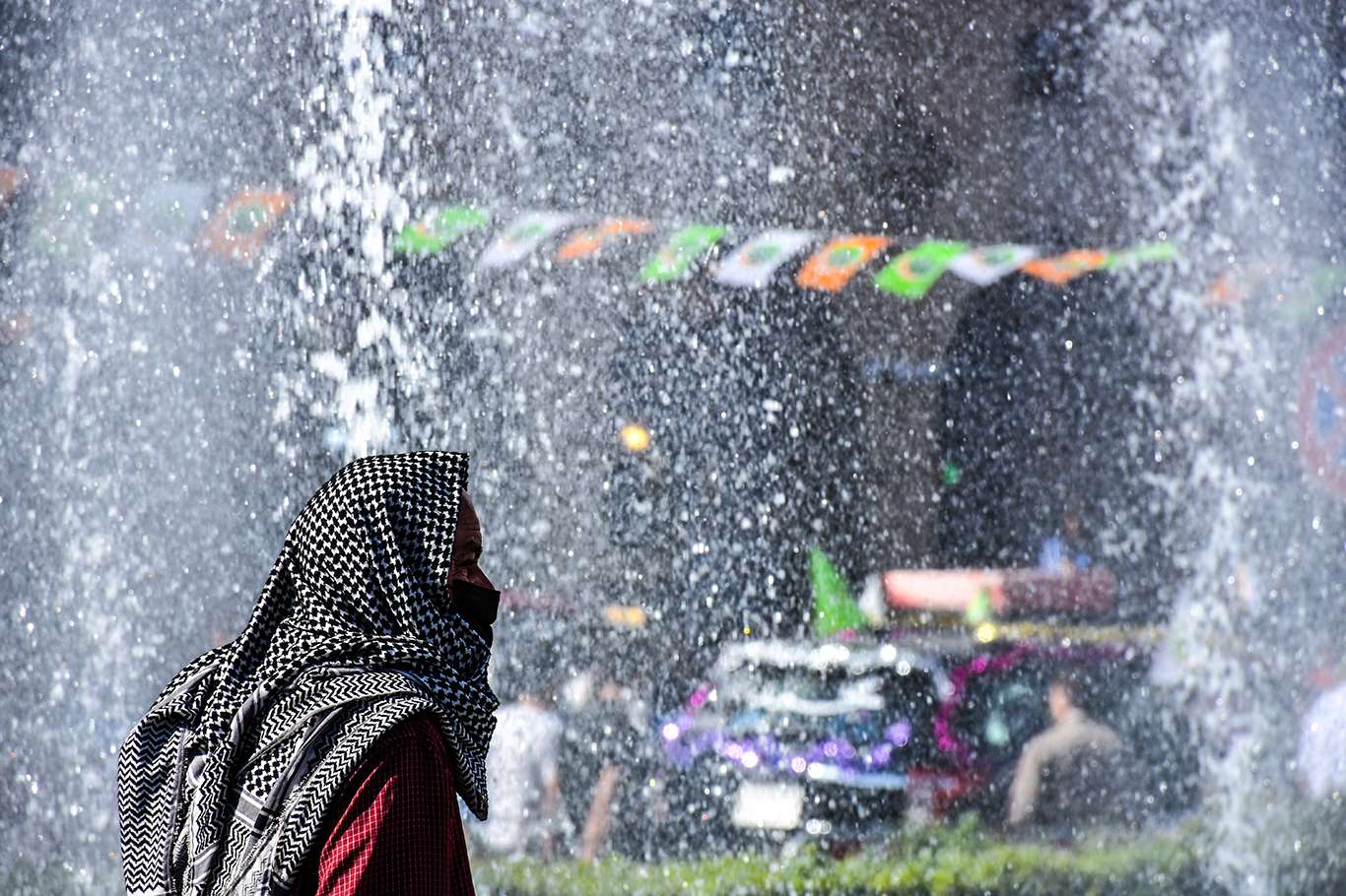 Erbil'de on binlerin katılımıyla mevlit etkinliği düzenlendi